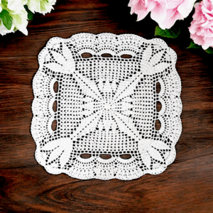 Serweta ręcznie wykonana na szydełku - 44x44 cm
